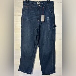 NWT Tommy Hilfiger jeans, women’s size 28. Blue wash, classic Tommy emblems.